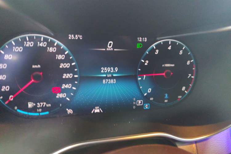 Used Mercedes-Benz GLC 2021 GLC 300 L 4MATIC Luxury Model Instrument Cluster