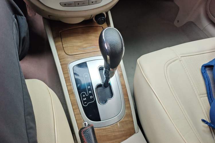 Used Buick Excelle 2015 1.5L Automatic Classic Model
