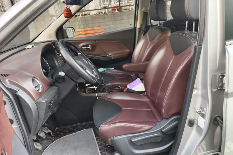 Used Venucia M50V 2017 1.5L XL Manual Comfort Edition
