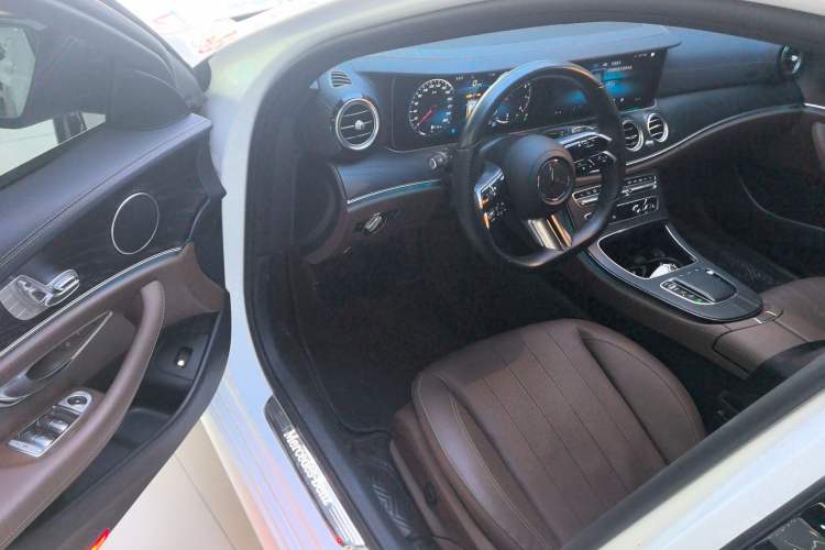 Used Mercedes-Benz E-Class (Import) 2022 E 260 Stylish Sports Edition