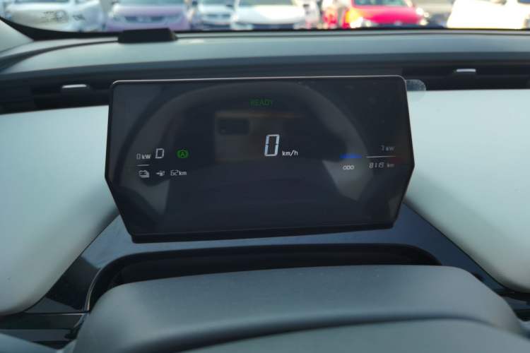 Used Chery Little Ant 2024 Youth Edition 321 km Range Cool Love Version 29.23 kWh
