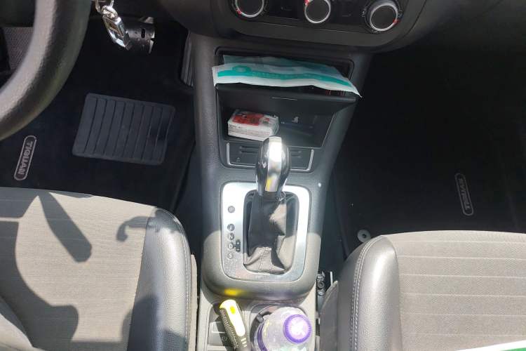 Used Volkswagen Tiguan 2013 1.8TSI Automatic Two-Wheel Drive Trend Edition Gear Lever