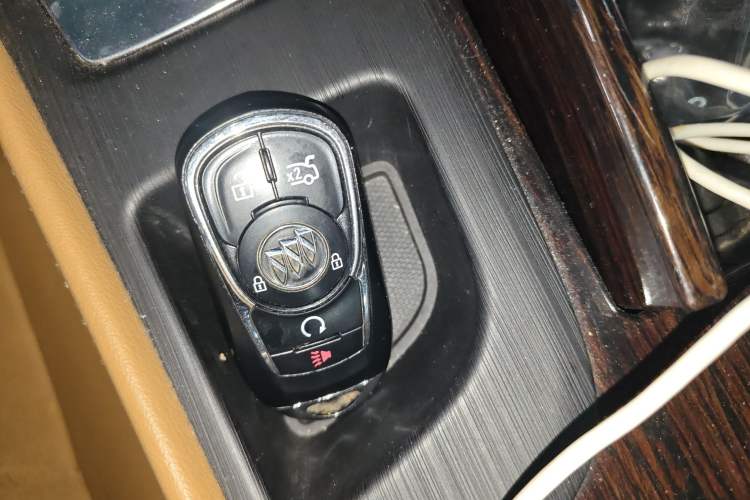 Used Buick LaCrosse 2018 28T Elite Edition