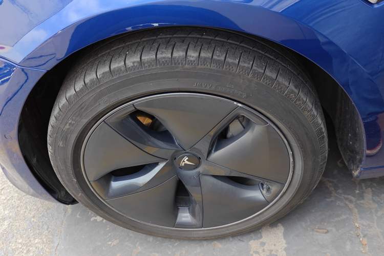 Used Tesla Model 3 2019 Standard Range Rear-Drive Upgraded Version Left Front Wheel Hub