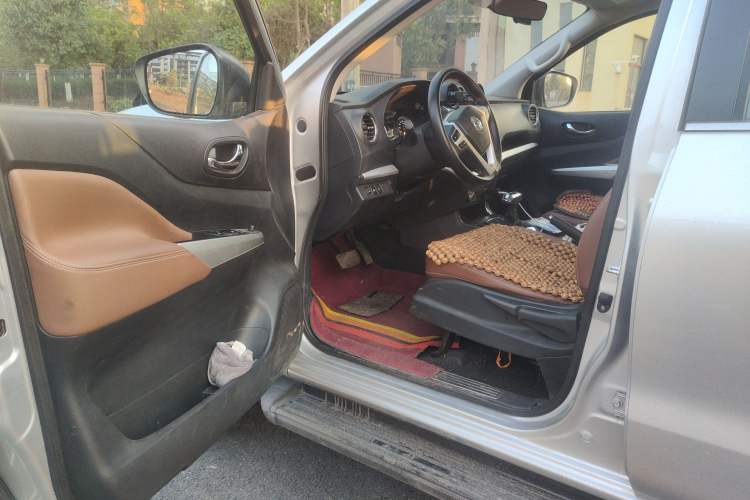 Used Dongfeng Ruichi 6 2021 2.3T Automatic All-Wheel Drive Diesel Luxury Flat-Base Long Cargo Bed M9T Driver Seat