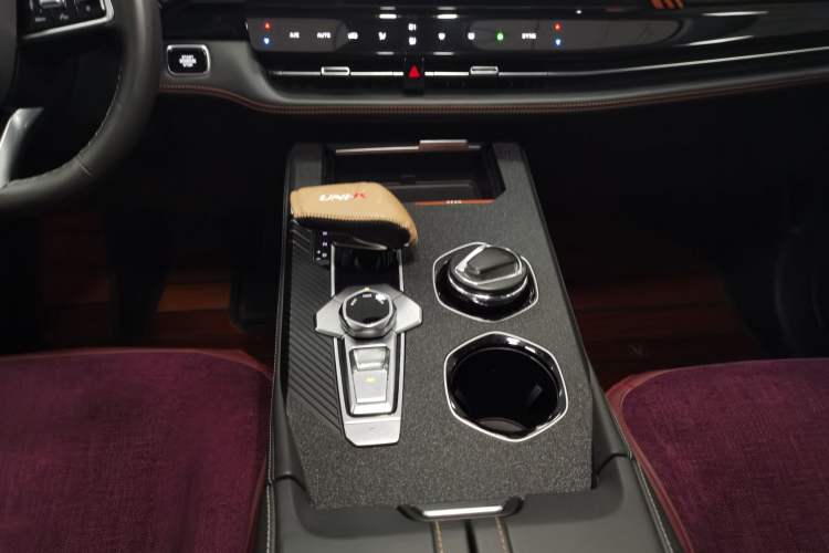 Used CHANGAN UNI-K 2021 2.0T Luxury Version Gear Lever