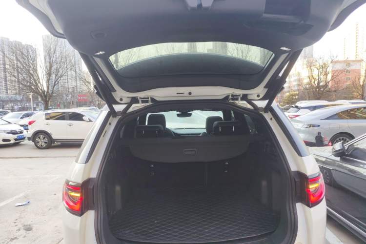 Used Land Rover Discovery Sport 2020 249 PS R-Dynamic Performance Edition
