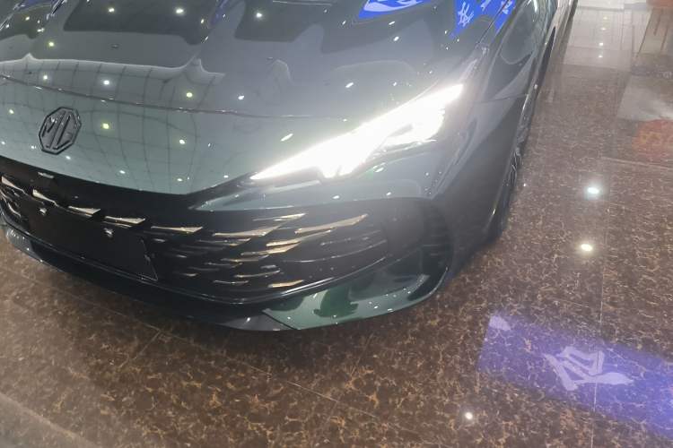 Used MG 7 2023 2.0T Automatic Hunter Luxury Edition
