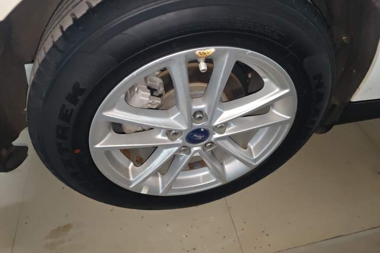 Used Ford Focus 2015 Sedan EcoBoost 180 Automatic Elite Model