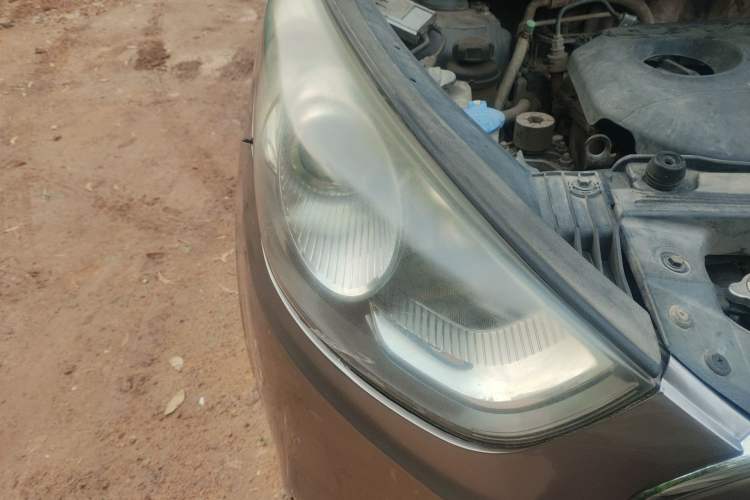 Used Hyundai ix35 2013 2.0L Automatic Two-Wheel Drive Smart GLS China IV Standard