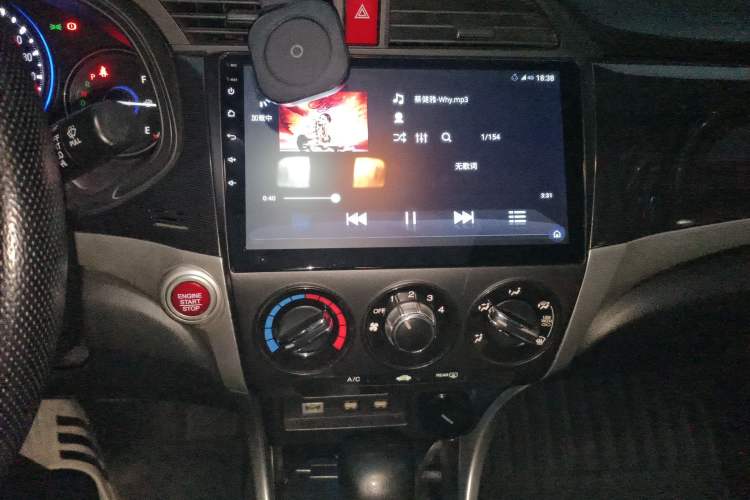 Used Honda Crider 2013 1.8L automatic luxury edition Audio And AC Panel