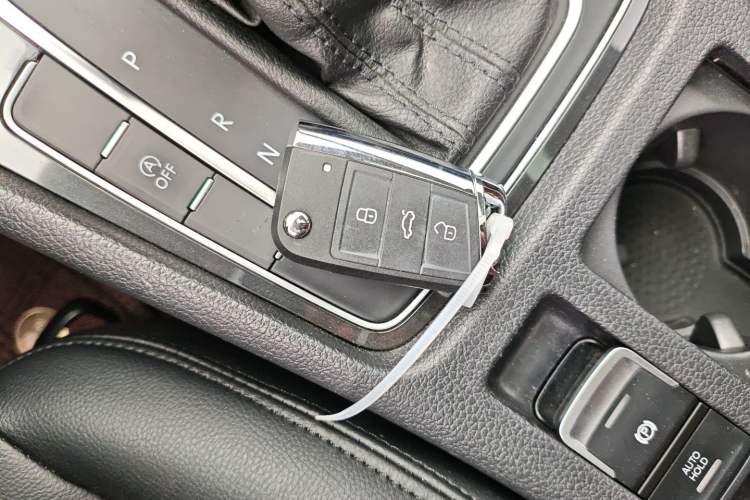 Used Volkswagen Golf 2020 200TSI DSG Comfortable and Ambitious Edition Vehicle Key