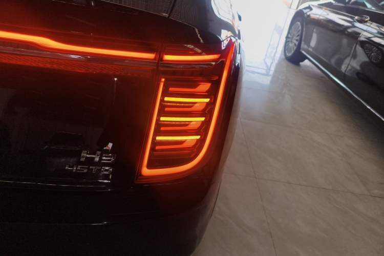 Used Hongqi H9 2020 2.0T Smart Connect Flagship Edition