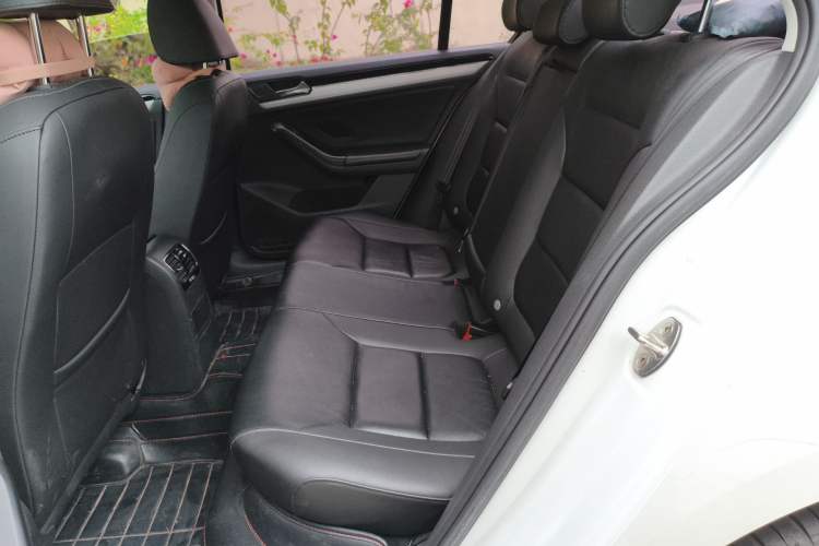 Used Volkswagen Sagitar 2018 280TSI DSG Ignite Edition Left Rear Seat