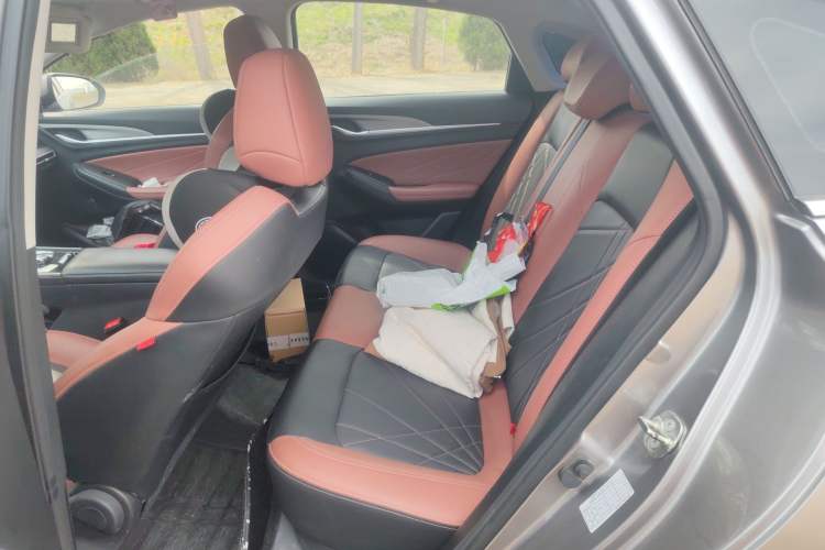 Used CHANGAN Eado 2022 PLUS Blue Whale NE 1.4T GDI DCT Prestige Edition Left Rear Seat