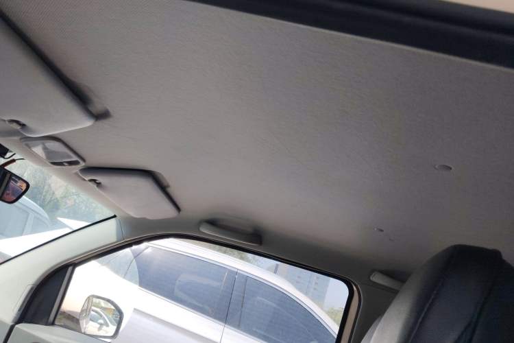 Used Wuling Hongguang MINIEV 2021 Macaron Fashion Model Lithium Iron Phosphate Headliner