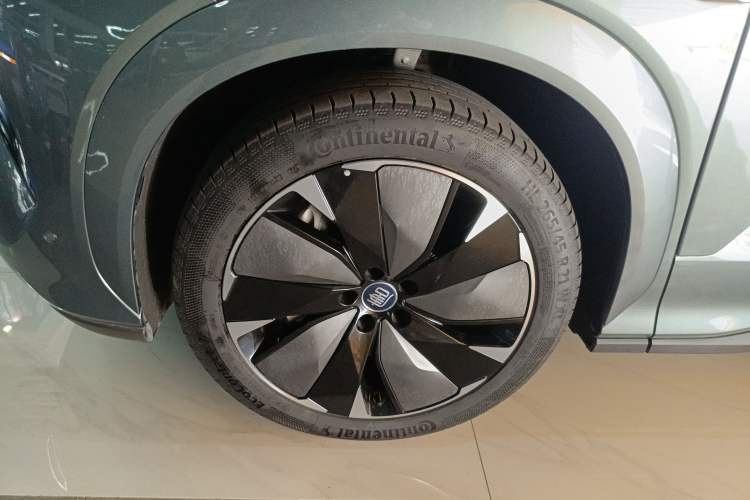 Used BYD Tang L 2025 EV 600KM All-Wheel-Drive LiDAR Flagship Model