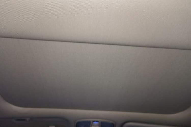 Used Hyundai Sonata 2011 2.0L Automatic Luxury Edition
