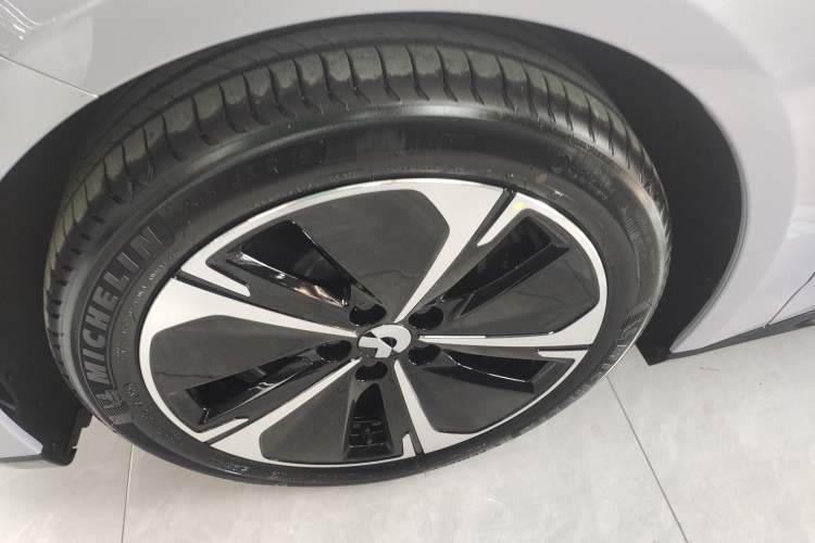 Used Nio ET5T 2025 75 kWh Touring Exterior 7