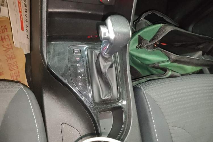 Used Baojun 730 2019 1.5T CVT Fashion Model 7 Seats China VI Emission Standard Gear Lever