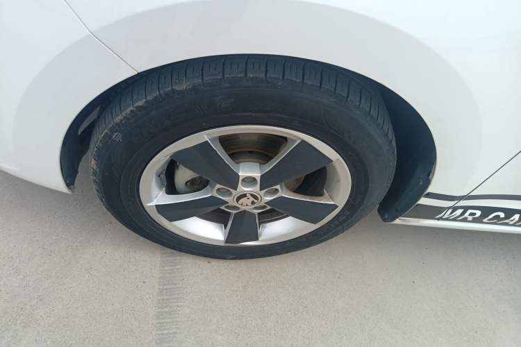 Used Skoda Rapid Spaceback 2019 Revised Version 1.5L Automatic Comfort Edition China VI Standard Left Front Wheel Hub