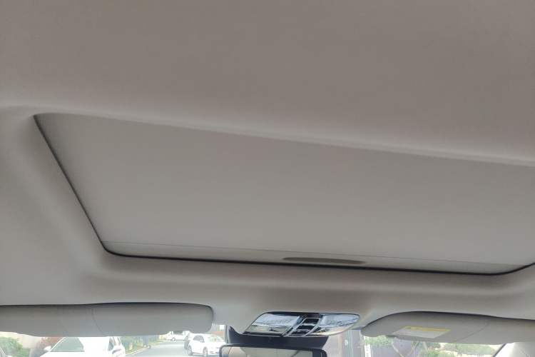 Used Roewe iMAX8 2021 400TGI Supreme Series Ultimate Edition Headliner