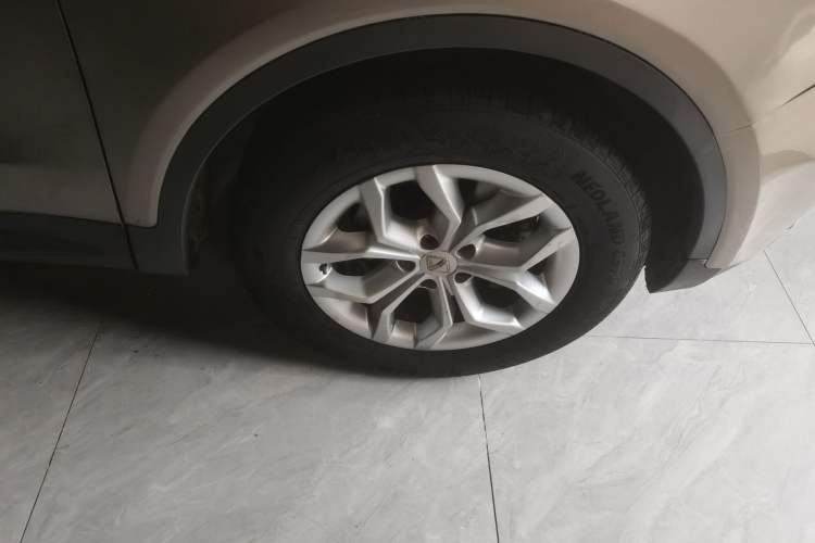 Used BORGWARD BX5 2017 20TGDI Automatic Two-Wheel Drive Pioneer Edition
