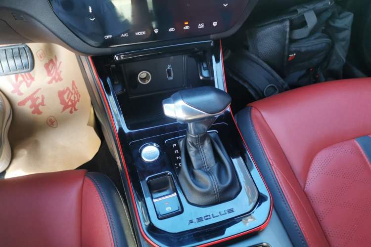 Used Dongfeng Aeolus Yixuan 2021 230T Automatic Zuiying Knight Edition Gear Lever