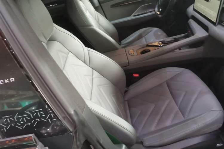 Used Zeekr 001 2022 Ultra-Long Range Dual-Motor YOU Version Right Front Seat