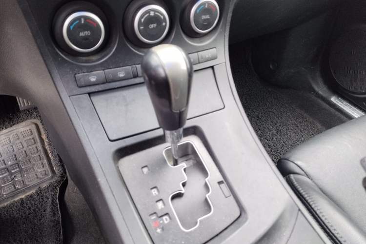 Used Mazda 3 2011 Sedan 2.0L Automatic Luxury Model
