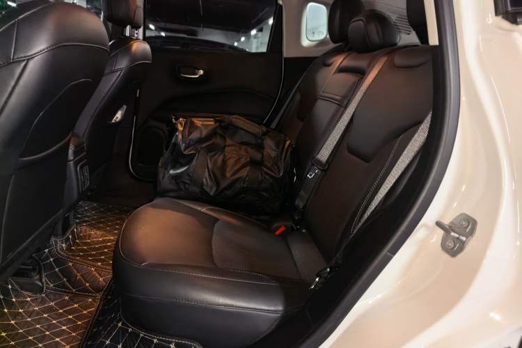 Used Jeep Compass 2020 220T Automatic Leading Edition