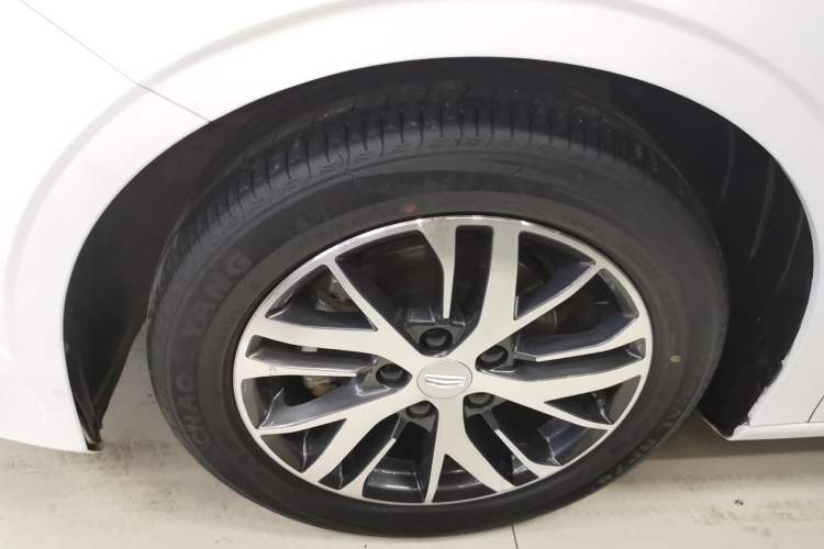 Used Geely Auto Emgrand 2022 4th Generation 1.5L CVT Elite Model Left Front Wheel Hub