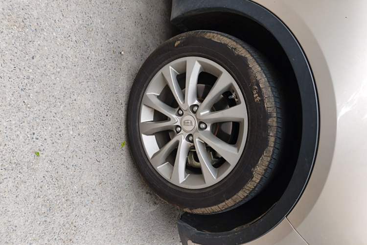 Used Geely Auto Emgrand GS 2016 Elegant Edition 1.8L Automatic LingShang Model Right Front Wheel Hub