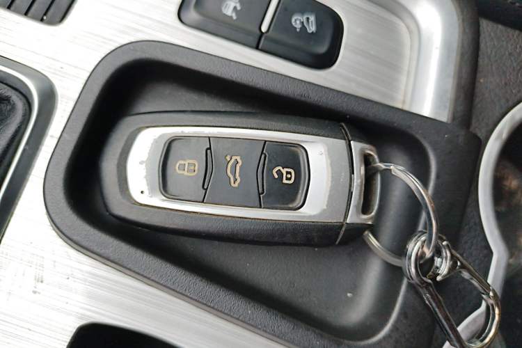 Used Geely Auto Vision X6 2016 1.3T CVT Flagship Model