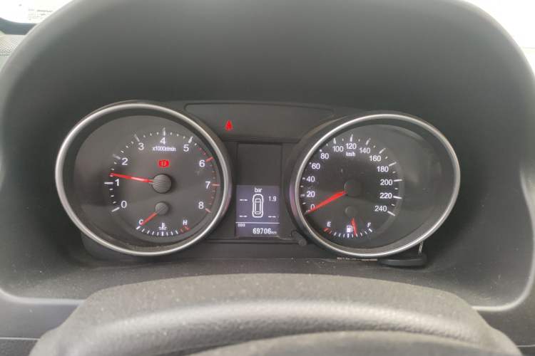 Used Haval H6 2015 Upgraded Model 1.5T Manual Two-Wheel Drive Elite Version