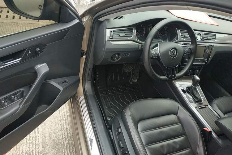 Used Volkswagen Passat 2017 330TSI DSG Luxury Edition