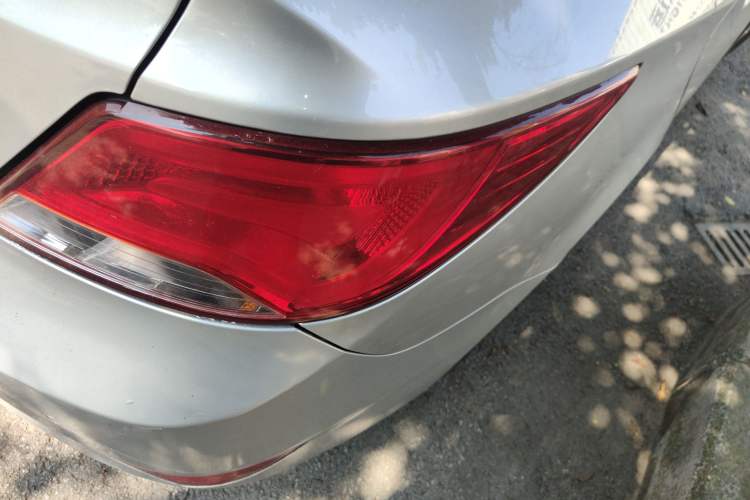 Used Hyundai Verna (older generation) 2014 1.4L Manual Smart GLS Trim