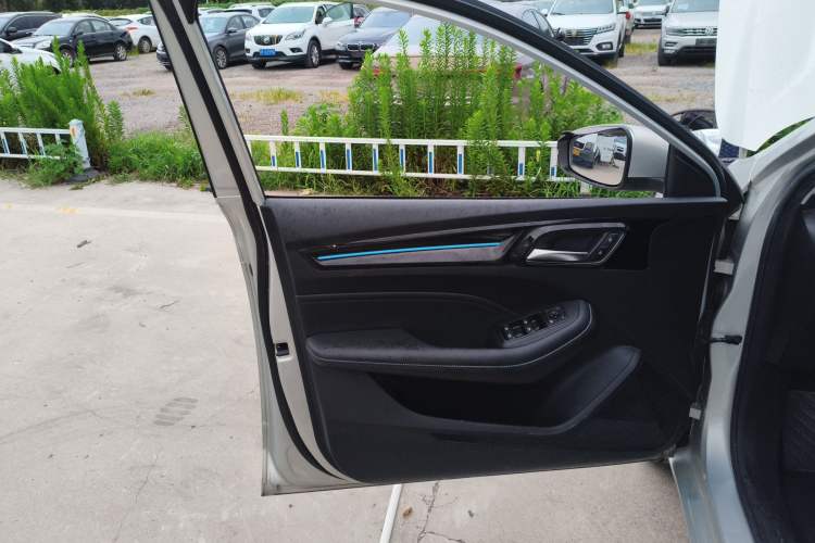 Used Roewe Ei5 2021 500 Prestige Edition
