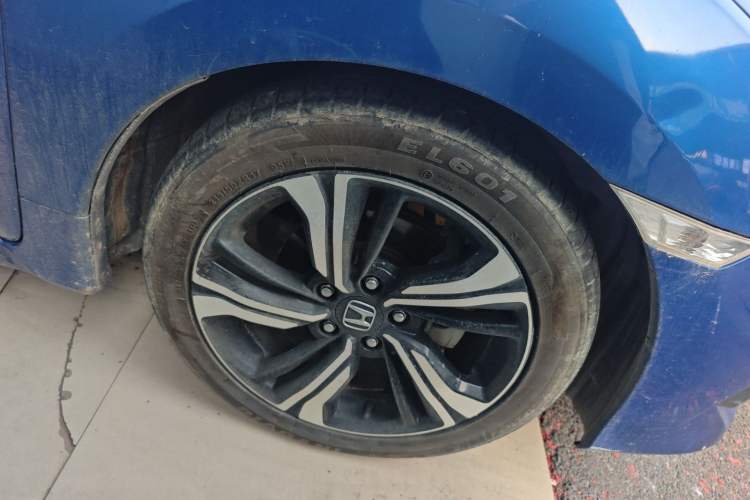 Used Honda Civic 2016 220TURBO CVT Prestige Edition Right Front Wheel Hub