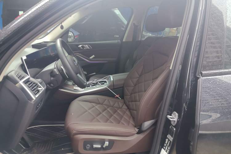 Used BMW X5 2023 xDrive 30Li Luxury M Sport Night Edition Package