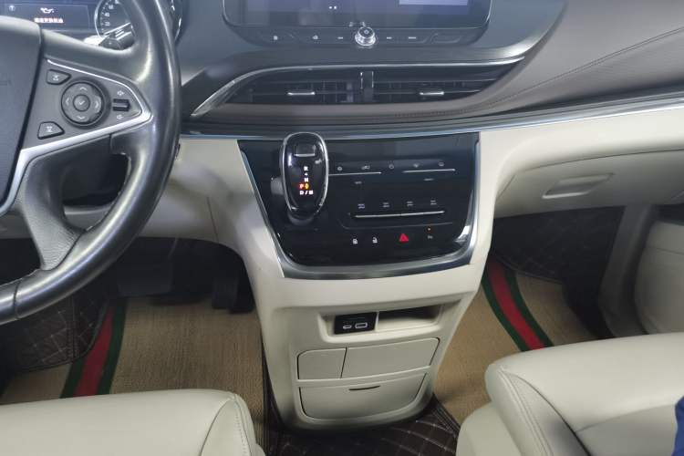 Used Buick GL8 2020 Land Business Class 652T Luxury Model