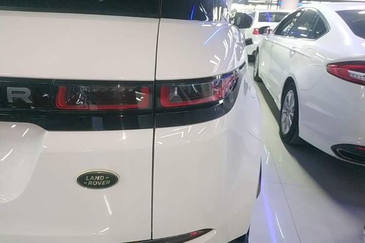 Used Land Rover Range Evoque 2020 249 PS R-DYNAMIC SE Sport Technology Edition