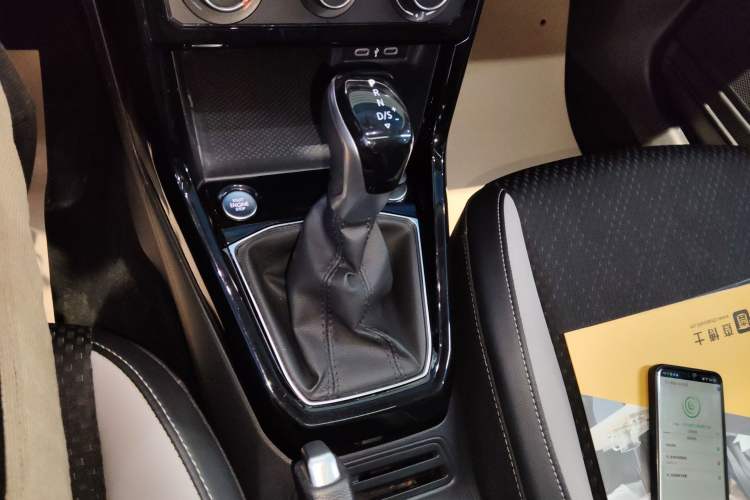 Used Volkswagen Tacqua 2023 200TSI DSG Joy-Connect Edition