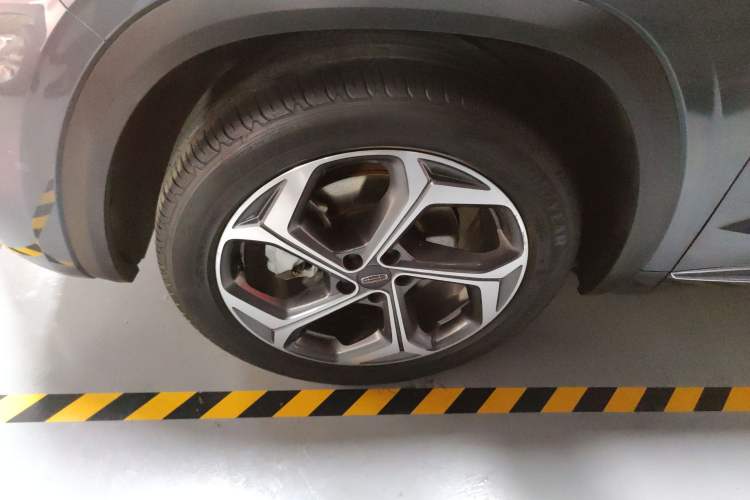 Used Geely Auto Monjaro L 2024 2.0TD High-Power Automatic Two-Wheel Drive Yunqi Version