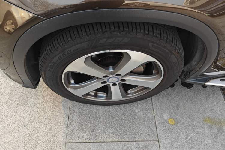 Used Mercedes-Benz GLC 2017 GLC 260 4MATIC Luxury Model
