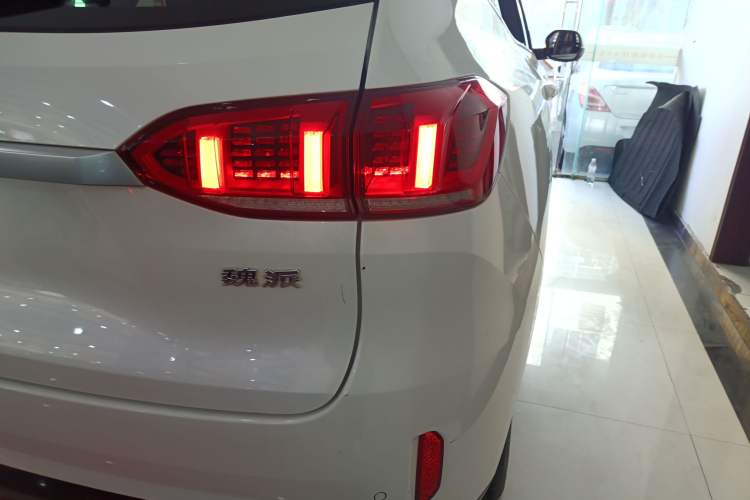 Used Wey VV6 2020 2.0T Four-Wheel Drive Zhiyu+