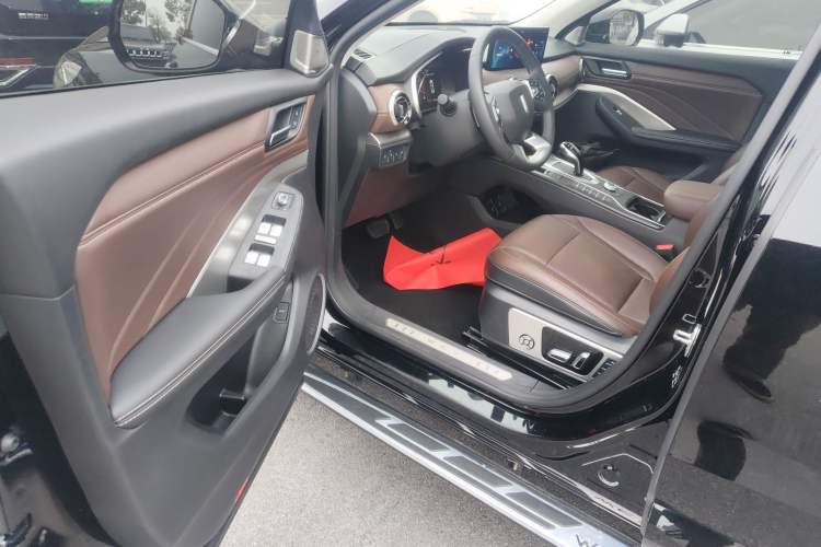 Used Wey VV6 2021 2.0T Two-Wheel Drive Smart Plus
