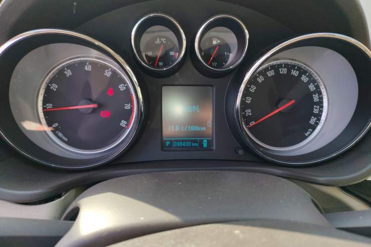 Used Buick Regal 2015 2.0L Leading Fashion Edition