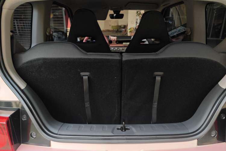 Used Wuling Hongguang MINIEV 2022 Macaron Premium Model – Lithium Iron Phosphate Trunk