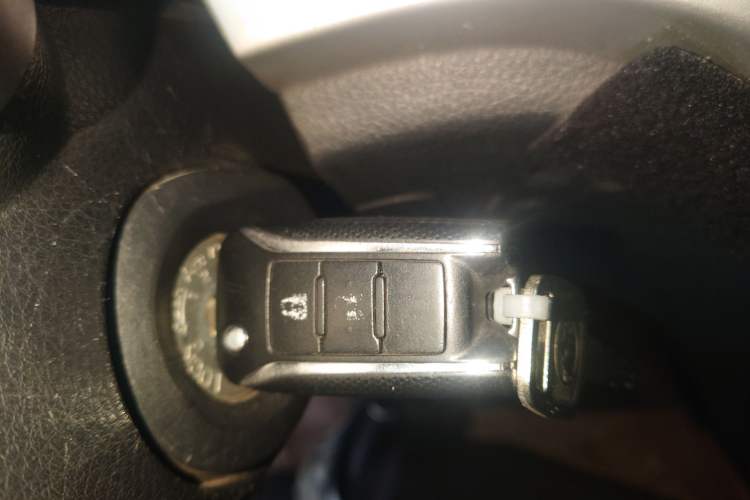 Used Venucia T70 2015 1.6L Manual Ruixing Edition
